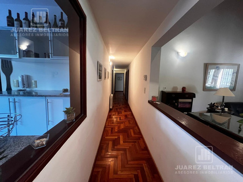 Venta - Casa De 3 Dormitorios Con Cochera Y Pileta - Guayaquil 1010 - Villa Allende