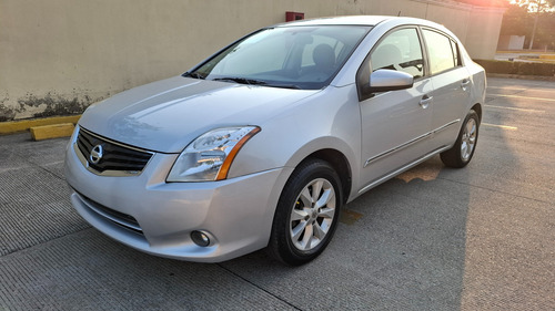 Nissan Sentra 2.0 Emotion 6vel Ee Mt