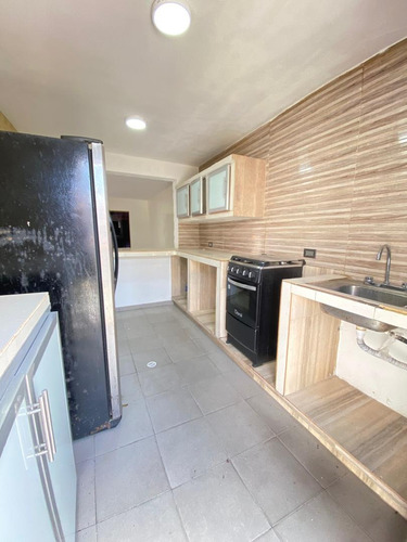 Se Vende Cómodo Townhouse De 100 Mts2, Conj. Res. Los Tamarindos, San Diego