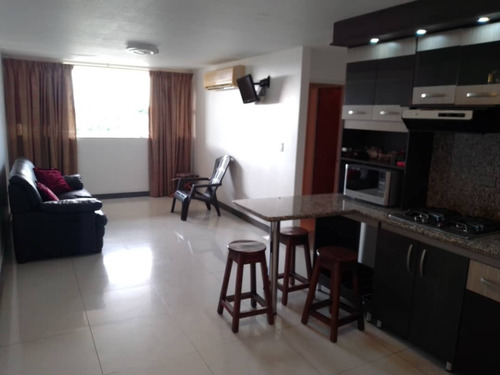 Venta Bello Apartamento Amoblado, Piso 3, Conjunto Resid. La Costanera, Higuerote