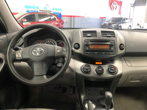 Imagen 11 de 14 de Toyota Rav-4 2012 Base
