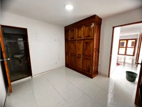 Se Veden Dos (2) Apartamentos En Segundo Y Tercer Piso - El Carmen Vib