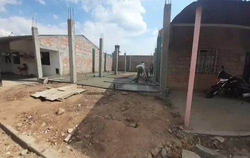 Lote En Construcción Con Buenas Bases