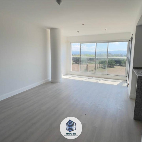 Departamento De 2 De Dorm. En Venta En Condominio Summum Con Cochera