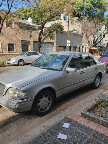 Mercedes-benz 220 Sedan Clasica