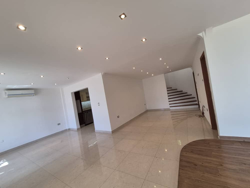 Casa En Venta El Hatillo Topotiama