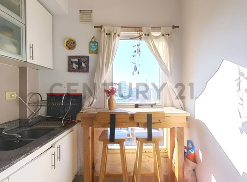 Venta De Departamento 3 Ambientes En Flores, Capital Federal