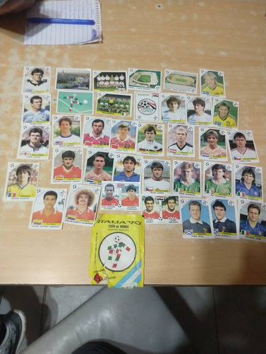 Lote De Figuritas Italia 90 A Pegar Y Sobre Vacio