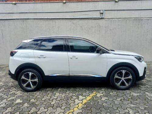 Imagen 14 de 17 de Peugeot 3008 Allure