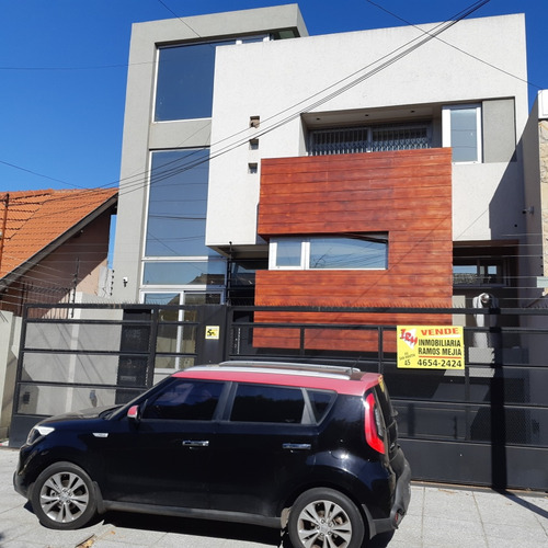 Ramos: Casa 5 Amb. C/pileta, Gje. Tza. Oportunidad