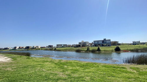 Lote De 900 M2, A La Laguna, En Naudir Aguas Privadas A La Venta -