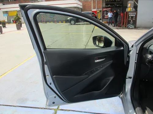 Mazda 2 1500cc At Aa