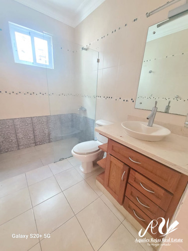 Apartamento En Reparto Universitario
