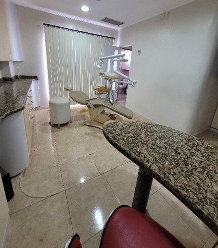 Imagen 9 de 11 de Gabriela Giron Vende Local En El Hospital Metropolitano Del Norte Sol-005 0424.4178547