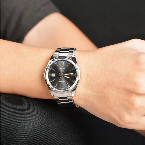 Reloj Casio Mtp-1302d-1a2 Para Caballero Plateado/ Negro/oro