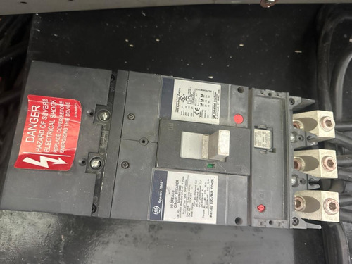 Breakers  Spectra 3 X 600 Amp General Electric Spectra 