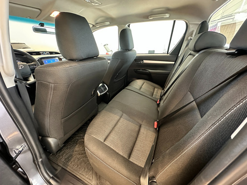 Toyota Hilux Pick-up 2.8 Cd Srv 204cv 4x4