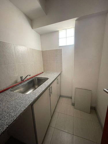 Departamento 4 Ambientes Con Balcón Al Frente, Lavadero Y Cochera - Wilde