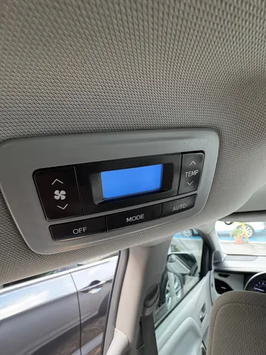 Toyota Sienna 3.5 Le At