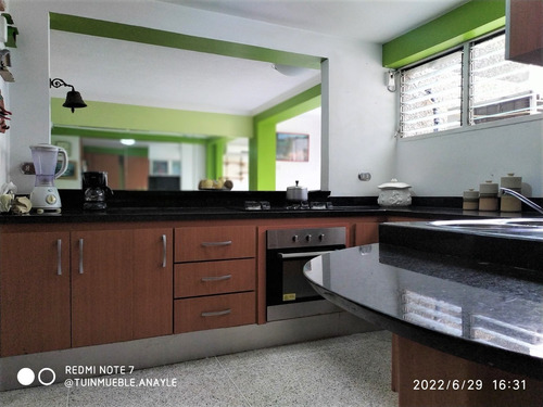Imagen 7 de 18 de Vendo Apartamento 100m2 4h/2b/1p El Cafetal 5290