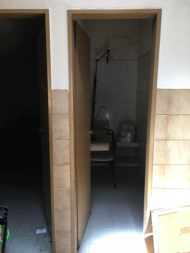 Imagen 10 de 19 de Local En Venta En Mataderos