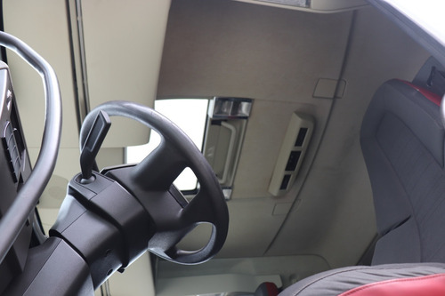 Imagem 9 de 13 de Volvo Fh 540 6x4 Ano 2016 Com 350 Mil Km