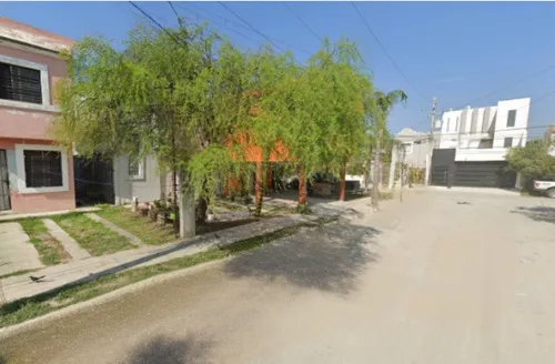 Casa En Venta De Las Amapolas Real Del Valle Montemorelos, N.l./ Recuperacion Bancaria Laab2