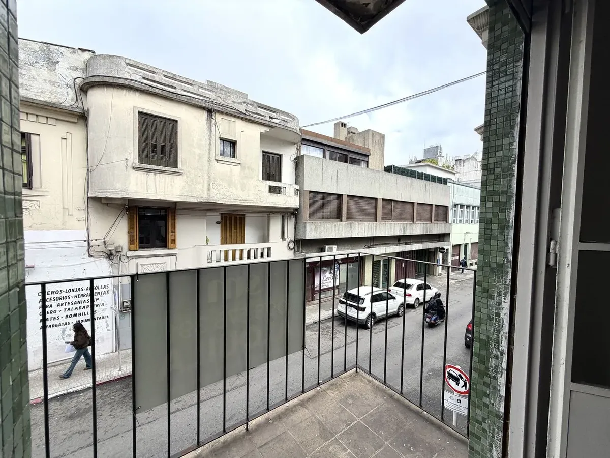 Alquiler Apartamento En  1 Dormitorio Con Patio En Colonia Y Gaboto. Centro · Foto 4