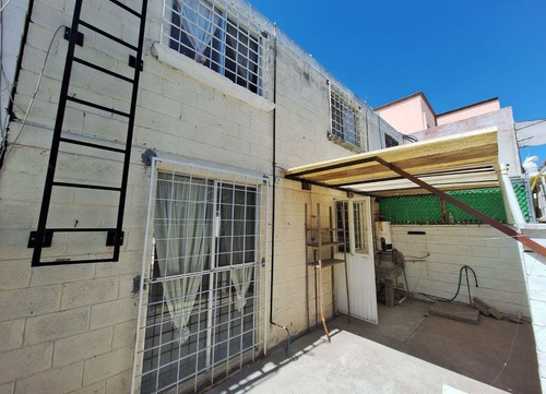 Casa En Remate Con Excelente Plusvalía Muy Cerca Del Centro De Querétaro Yqh