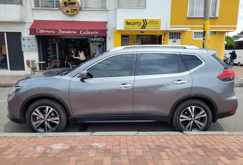 Nissan X-Trail 2.5 Exclusive