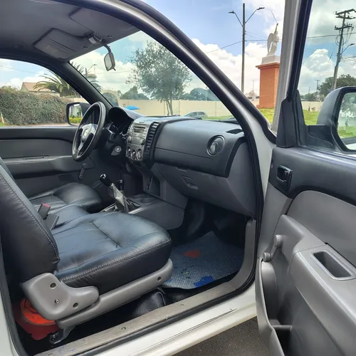 Mazda BT50 2.6 B26c49
