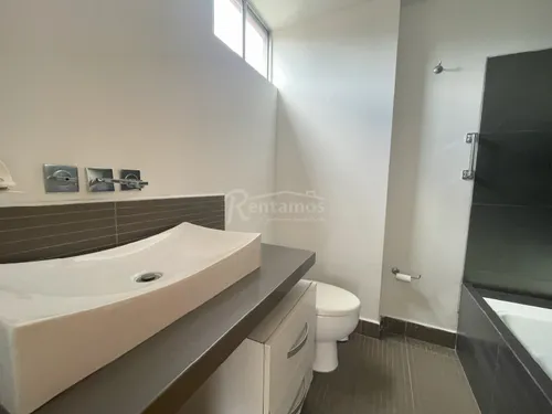 Apartamento En Venta En Benedictinos. Cod V776062