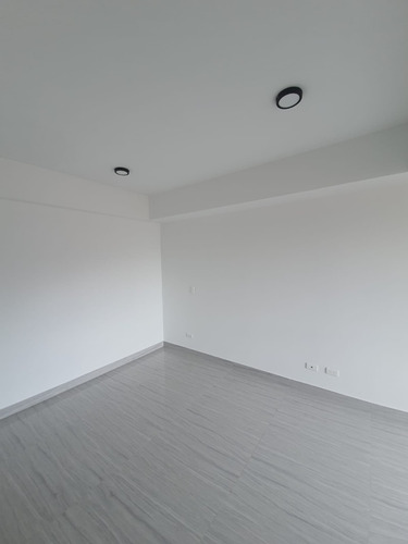 Imagen 10 de 14 de Apartamento En Venta