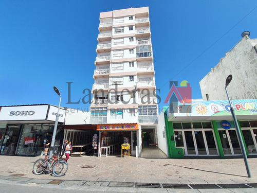 Imagen 1 de 11 de Departamento Monoambiente - Una Cuadra Del Mar - Vista Al Ma