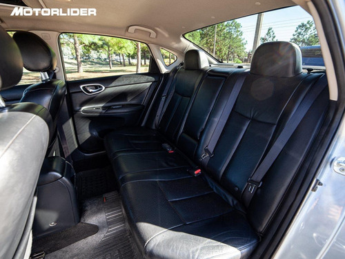 Imagen 13 de 25 de Nissan Sentra 1.8 Exclusive Cvt | Permuta / Financia