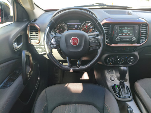 Fiat Toro 2.4 Volcano 16v Flex 4x2 Aut. 4p