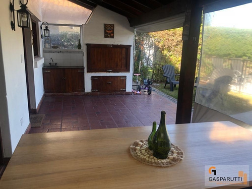 Imagen 27 de 30 de Casa En Venta 5 Ambientes, Aranjuez Con Galería Y Pileta!