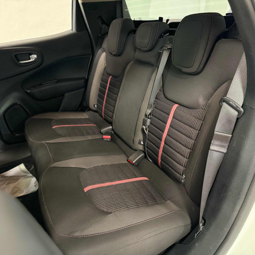 Fiat Toro 1.8 16v Freedom Flex 4x2 Aut. 4p
