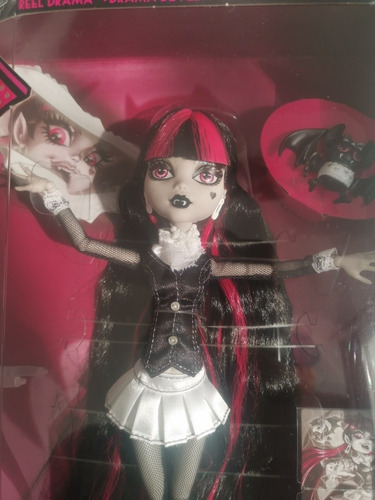 Imagen 2 de 2 de Monster High Draculaura Reel Drama