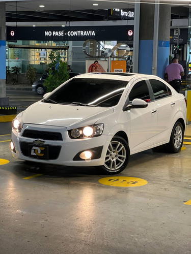 Chevrolet Sonic 1.6 Lt 5 p