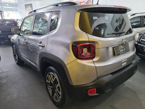 Imagem 4 de 12 de Jeep Renegade 1.8 16v Flex Longitude 4p Automático
