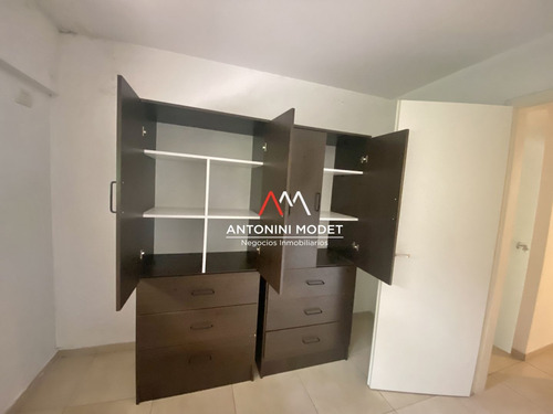 Imagen 15 de 21 de Departamento Tipo Duplex En Venta En Pilar