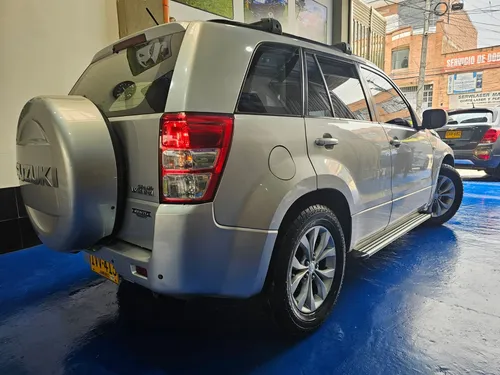 Suzuki Grand Vitara 2.4 4x2 Automática