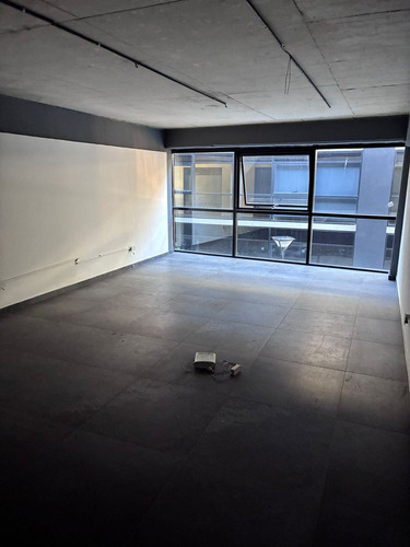 Alquiler Oficina Comercial - Ituzaingo