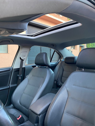 Volkswagen Vento 2.5 Luxury 170cv