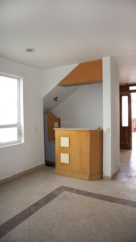Excelente Casa En Renta En Blvd. Privada Juriquilla, Querétaro
