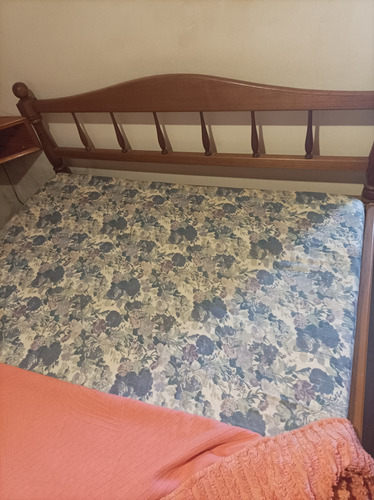 Cama 2 1/2 Plazas, Madera Maciza, Colchón De Regalo! (Usado)