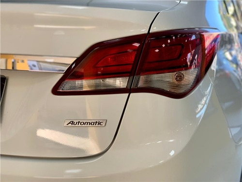 Hyundai Hb20s 1.6 Comfort Plus 16v Flex 4p Automático