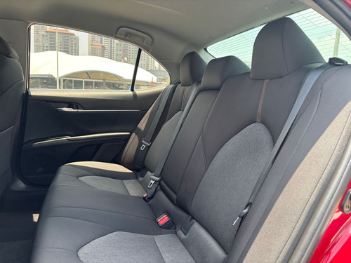 Toyota Camry 2.5 Le At