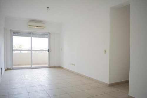 Imagen 2 de 14 de Departamento - Florida Mitre/este